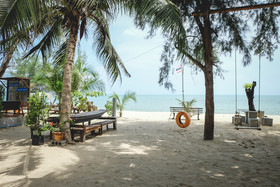 Tharadol Beach Resort
