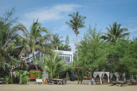 Tharadol Beach Resort
