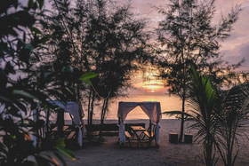 Tharadol Beach Resort