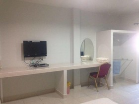 Malin House Apartment 1 Trang