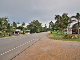 Pang Chompu Resort by OYO Rooms