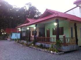 Pum and Plam Homestay Resort
