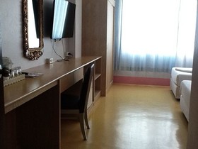 S2S Queen Trang Hotel