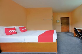 OYO 588 Rose In Mansion