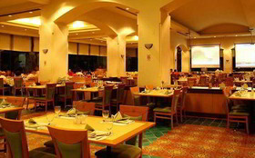 Thumrin Thana Hotel