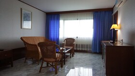 Wattana Park Hotel