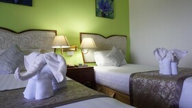 Wattana Park Hotel