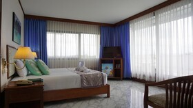 Wattana Park Hotel