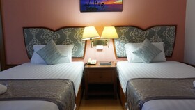 Wattana Park Hotel