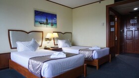 Wattana Park Hotel
