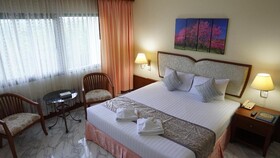 Wattana Park Hotel