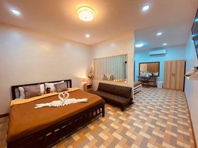 Trang Oasis Waterpark Hotel