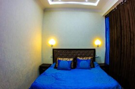 Hotel Buston