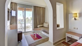 TUI MAGIC LIFE Penelope Beach