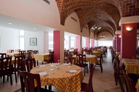 Omar Khayam Hotel