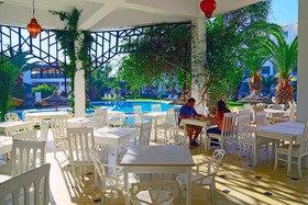 Hello Yasmine Hotel