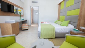 Houda Yasmine Marina & SPA
