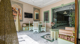 Saheb Ettabaa Hotel