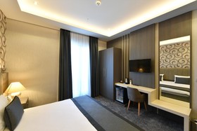 D'Lux Boutique Hotel