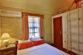 Tranquilla River Lodge