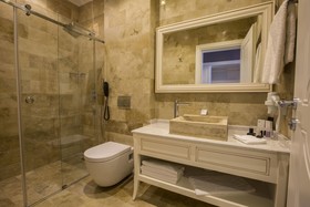 Royal Comfort Hotel
