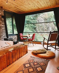 Kiana Bungalov