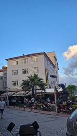 Seventy Four Hotel