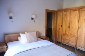 Hakoni House