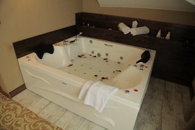 El Garden Hotel & Residence