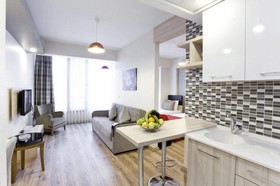 La Flora House Hotel