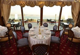 Wellborn Luxury Hotel