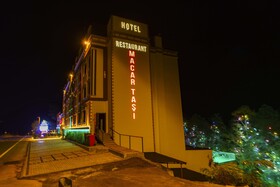 Macartasi Hotel