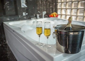 Abant Bahçeli Kösk