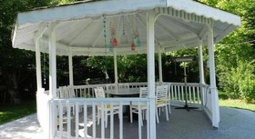 Abant Bahçeli Kösk