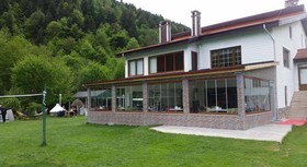 Abant Bahçeli Kösk