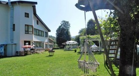 Abant Bahçeli Kösk