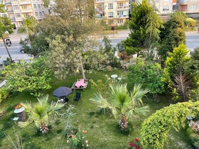 Lalezar Sea & Garden Hotel