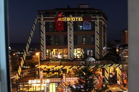 Bois Hotel & Cafe & Restaurant