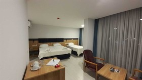 Bois Hotel & Cafe & Restaurant