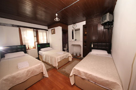 Efe Guest House