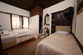 Efe Guest House