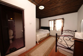 Efe Guest House