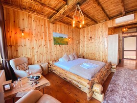 Menzara Hotel & Restaurant