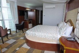 Grand De Luxe Amisos Hotel