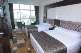 Grand De Luxe Amisos Hotel
