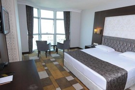 Grand De Luxe Amisos Hotel