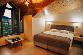 Zeynep Rüya Hatun Yesildere Vadi Hotel
