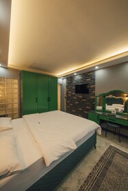 Naturel Stone Villalari