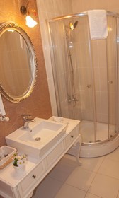 Room Room Boutique Hotel