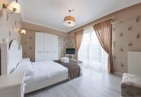 Room Room Boutique Hotel